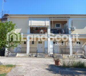 House in Agrilia outside view 5